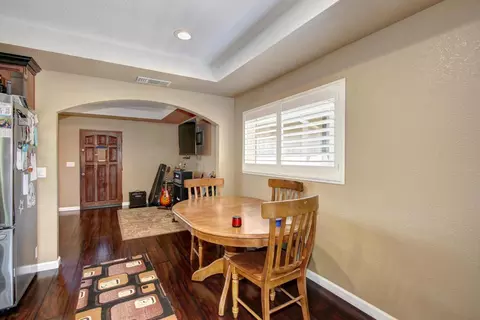 Dining - 3840 Valle Vista Rd, Carmichael, CA 95608 photo 1 of 1