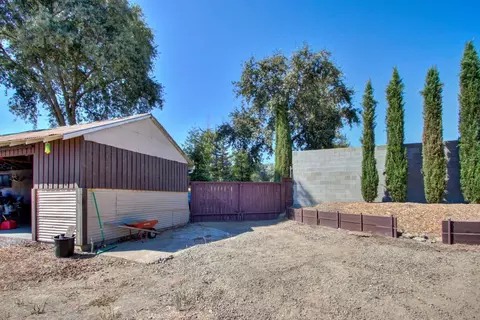 Exterior - 3840 Valle Vista Rd, Carmichael, CA 95608 photo 16 of 23
