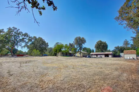 Exterior - 3840 Valle Vista Rd, Carmichael, CA 95608 photo 13 of 23