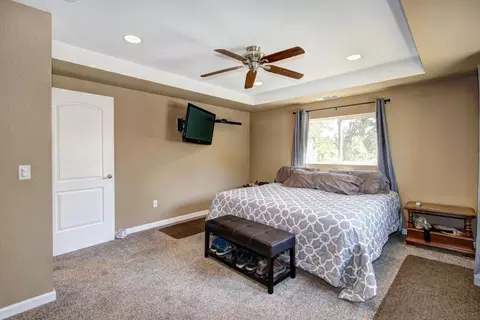 Bedroom - 3840 Valle Vista Rd, Carmichael, CA 95608 photo 2 of 2