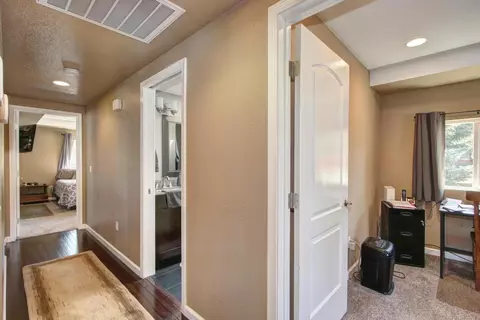 Entry Way - 3840 Valle Vista Rd, Carmichael, CA 95608 photo 2 of 2