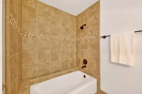 Bath - 5016 Olive Oak Way, Carmichael, CA 95608 photo 6 of 6