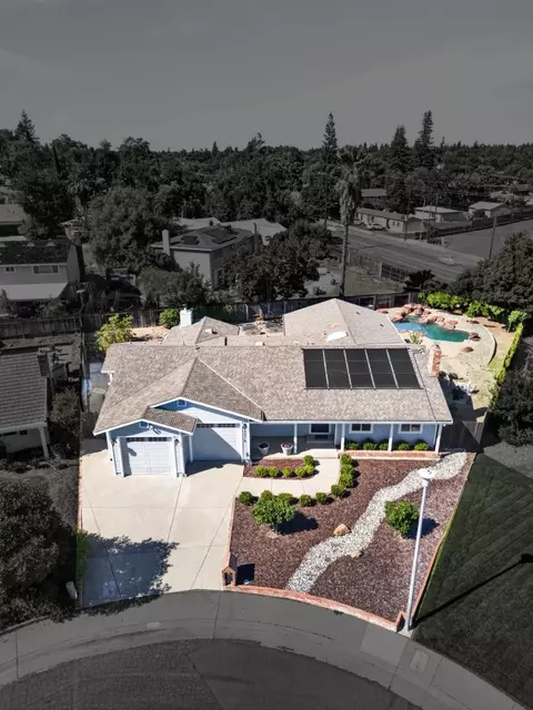 View/Area - 5016 Olive Oak Way, Carmichael, CA 95608 photo 8 of 9