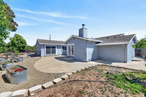 Exterior - 5016 Olive Oak Way, Carmichael, CA 95608 photo 6 of 12