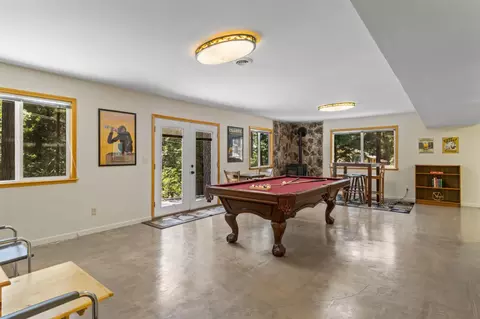 6121 Salmon Way, Pollock Pines, CA 95726