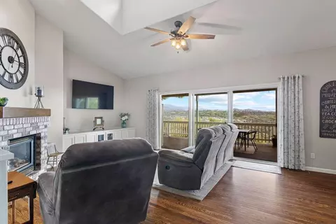Living - 16455 Crestridge Ave, Sonora, CA 95370 photo 1 of 1