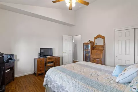 Bedroom - 16455 Crestridge Ave, Sonora, CA 95370 photo 2 of 6