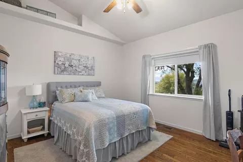 Bedroom - 16455 Crestridge Ave, Sonora, CA 95370 photo 1 of 6