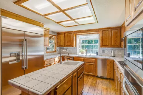 Kitchen - 5475 Laird Rd, Loomis, CA 95650 photo 1 of 6