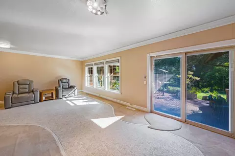 Living - 5475 Laird Rd, Loomis, CA 95650 photo 3 of 4