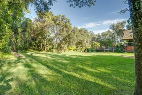 Exterior - 5475 Laird Rd, Loomis, CA 95650 photo 13 of 35