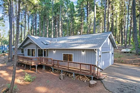 3441 Spirit Ln, Pollock Pines, CA 95726