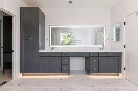 Bath - 358 Oak Tree Cir, Murphys, CA 95247 photo 3 of 5