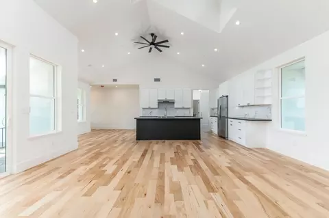 Living - 358 Oak Tree Cir, Murphys, CA 95247 photo 4 of 6