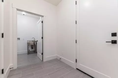 Entry Way - 358 Oak Tree Cir, Murphys, CA 95247 photo 4 of 4