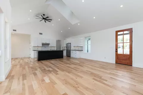 Living - 358 Oak Tree Cir, Murphys, CA 95247 photo 5 of 6