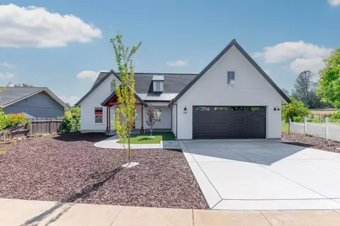 Exterior - 358 Oak Tree Cir, Murphys, CA 95247 photo 16 of 28