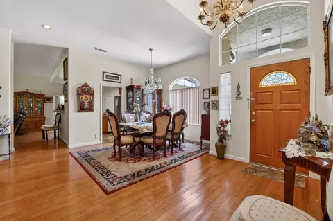 Entry Way - 6141 Hall Ln, Carmichael, CA 95608 photo 1 of 1