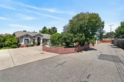 Exterior - 6141 Hall Ln, Carmichael, CA 95608 photo 11 of 11