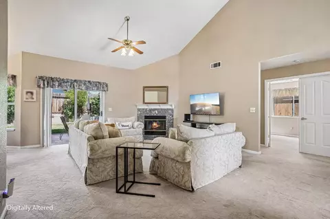 Living - 424 Goldrun Dr, Modesto, CA 95354 photo 3 of 3
