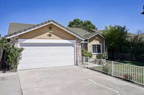 Exterior - 424 Goldrun Dr, Modesto, CA 95354 photo 2 of 3