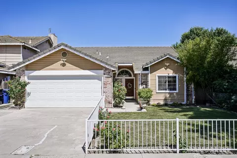 424 Goldrun Dr, Modesto, CA 95354