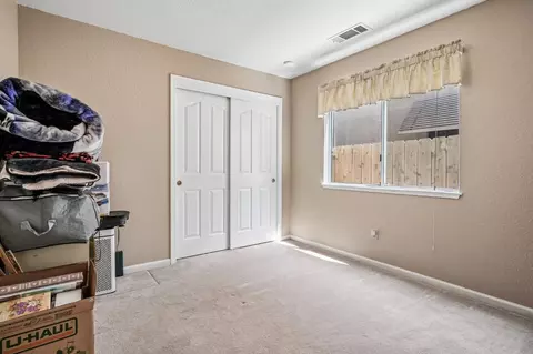 Bedroom - 424 Goldrun Dr, Modesto, CA 95354 photo 3 of 6