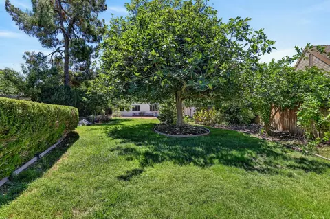 Exterior - 39870 Sharon Ave, Davis, CA 95616 photo 4 of 6
