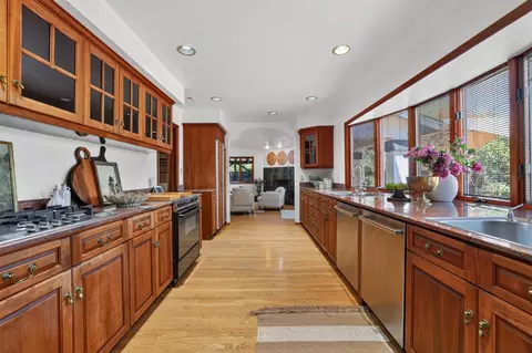 Kitchen - 39870 Sharon Ave, Davis, CA 95616 photo 1 of 4