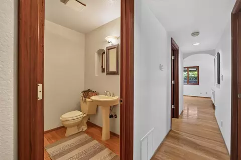 Entry Way - 39870 Sharon Ave, Davis, CA 95616 photo 3 of 5