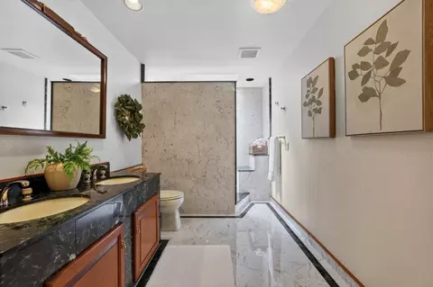 Bath - 39870 Sharon Ave, Davis, CA 95616 photo 1 of 2