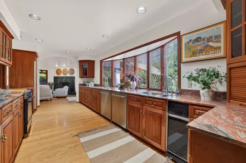 Kitchen - 39870 Sharon Ave, Davis, CA 95616 photo 2 of 4