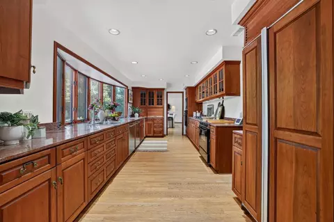 Kitchen - 39870 Sharon Ave, Davis, CA 95616 photo 3 of 4
