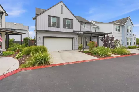Exterior - 673 Silo St, Folsom, CA 95630 photo 3 of 11