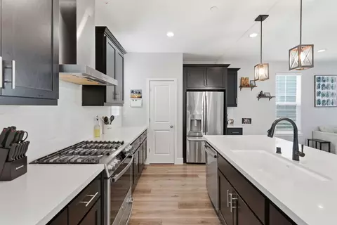 Kitchen - 673 Silo St, Folsom, CA 95630 photo 7 of 7