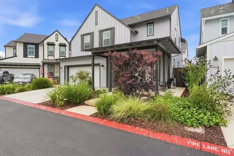 Exterior - 673 Silo St, Folsom, CA 95630 photo 2 of 11