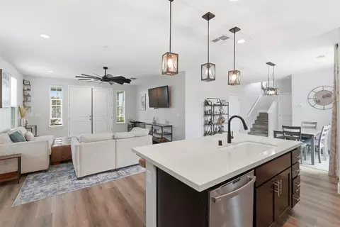Entry Way - 673 Silo St, Folsom, CA 95630 photo 5 of 10