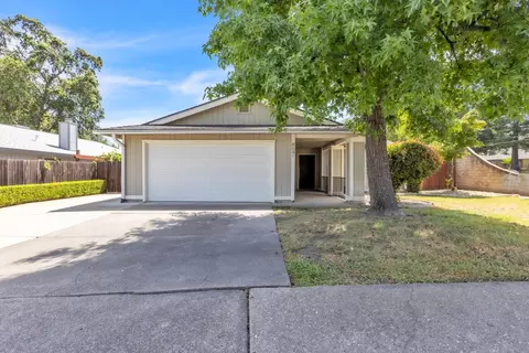 8641 Stratus Dr, Orangevale, CA 95662