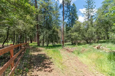 Exterior - 5048 Wylderidge Dr, Murphys, CA 95247 photo 14 of 28