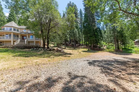 Exterior - 5048 Wylderidge Dr, Murphys, CA 95247 photo 22 of 28