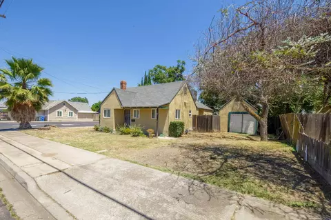 130 Almond Ave, Manteca, CA 95337