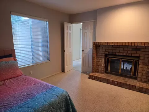 Bedroom - 1804 Oak Leaf Dr, Modesto, CA 95354 photo 4 of 4