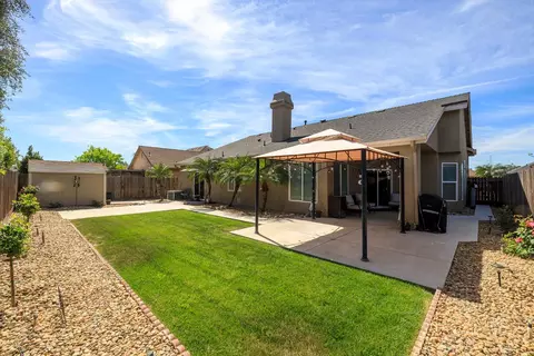 Exterior - 1704 Carpathian Way, Hughson, CA 95326 photo 4 of 9