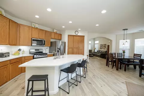Kitchen - 1704 Carpathian Way, Hughson, CA 95326 photo 4 of 4