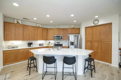 Kitchen - 1704 Carpathian Way, Hughson, CA 95326 photo 3 of 4
