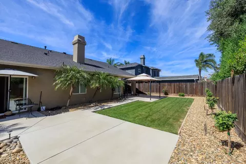 Exterior - 1704 Carpathian Way, Hughson, CA 95326 photo 6 of 9
