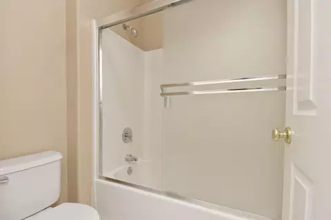 Bath - 2093 Golden Gate Dr, Tracy, CA 95377 photo 2 of 2