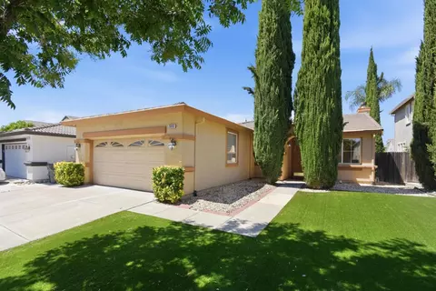 Exterior - 2093 Golden Gate Dr, Tracy, CA 95377 photo 4 of 8