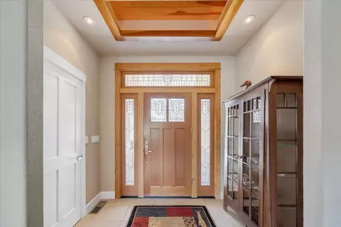 Entry Way - 421 Sanguinetti Dr, Copperopolis, CA 95228 photo 3 of 5