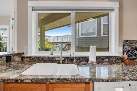 Kitchen - 421 Sanguinetti Dr, Copperopolis, CA 95228 photo 4 of 8